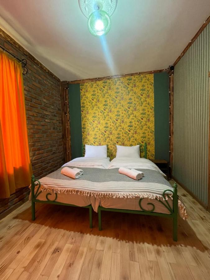 Odo'S Guest House Martvili Exterior photo
