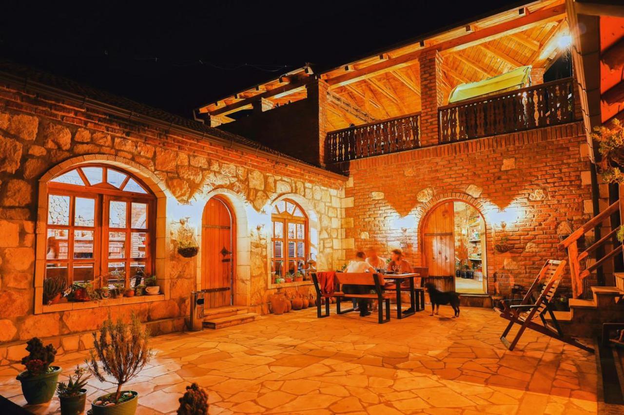 Odo'S Guest House Martvili Exterior photo